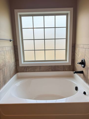 3776 Windhaven Dr, Clarksville, TN 37040