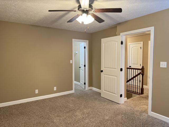 3776 Windhaven Dr, Clarksville, TN 37040