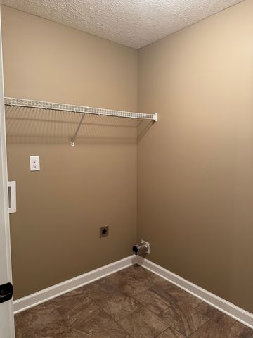 3776 Windhaven Dr, Clarksville, TN 37040