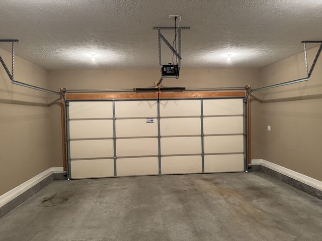 3776 Windhaven Dr, Clarksville, TN 37040