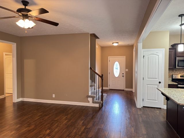 3776 Windhaven Dr, Clarksville, TN 37040