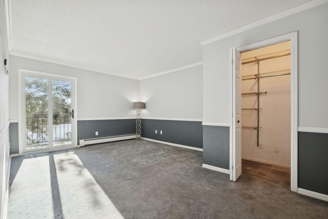 6075 Lincoln Drive 305, Edina, MN 55436