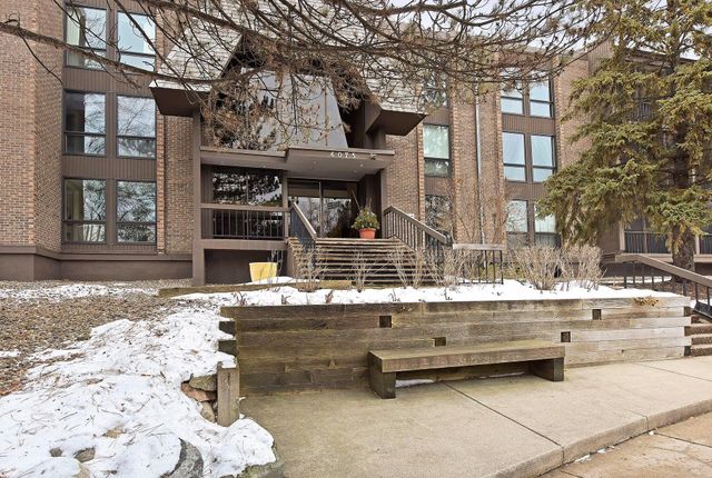 6075 Lincoln Drive 305, Edina, MN 55436
