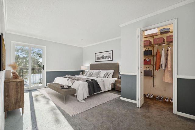 6075 Lincoln Drive 305, Edina, MN 55436