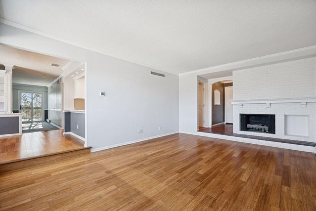 6075 Lincoln Drive 305, Edina, MN 55436