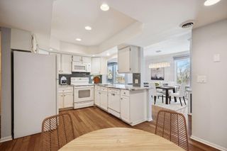 6075 Lincoln Drive 305, Edina, MN 55436