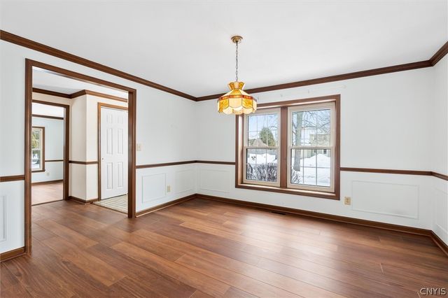 8101 Balsamwood Lane, Clay, NY 13090