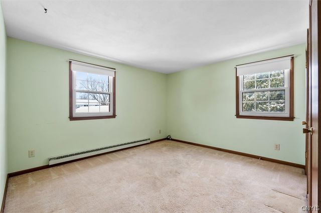 8101 Balsamwood Lane, Clay, NY 13090