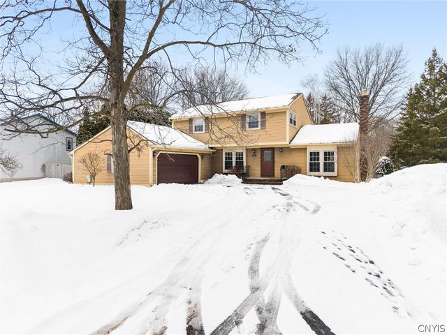 8101 Balsamwood Lane, Clay, NY 13090