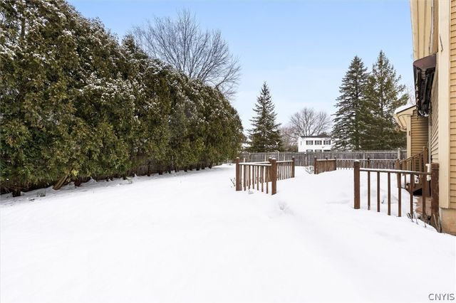 8101 Balsamwood Lane, Clay, NY 13090