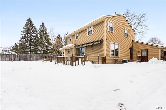 8101 Balsamwood Lane, Clay, NY 13090