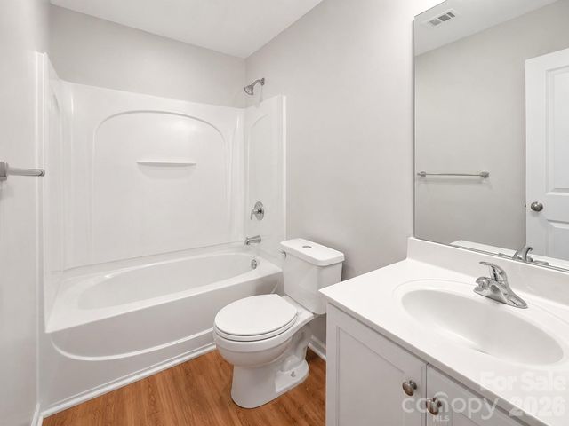 220 Hunslet Circle, Charlotte, NC 28206