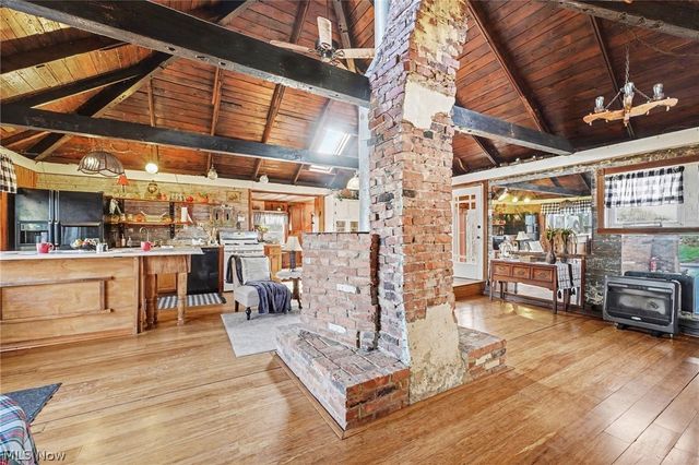 3343 Lake Road, North Kingsville, OH 44030