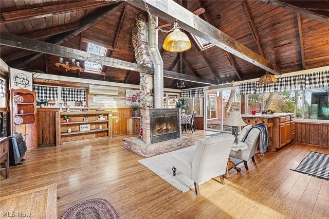 3343 Lake Road, North Kingsville, OH 44030