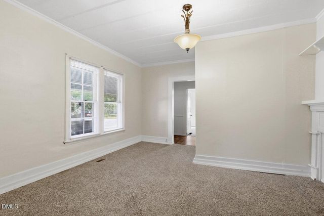 501 N Raiford Street, Selma, NC 27576