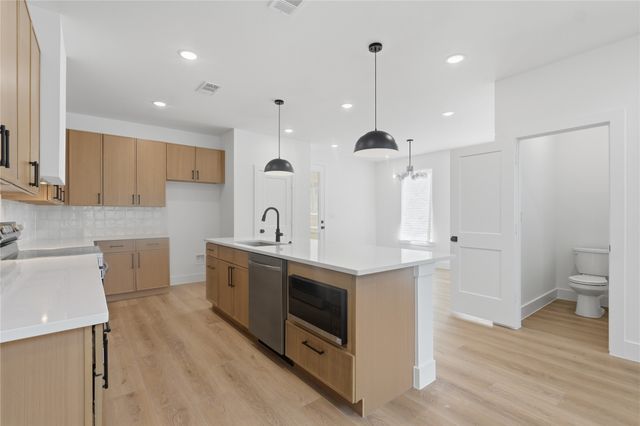 4310 Copeland Street, Dallas, TX 75210