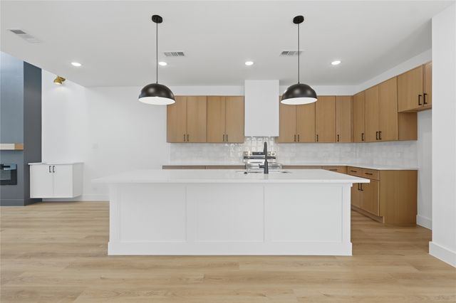 4310 Copeland Street, Dallas, TX 75210