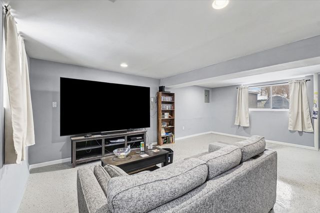 414 S Dodson Drive, Urbana, IL 61802