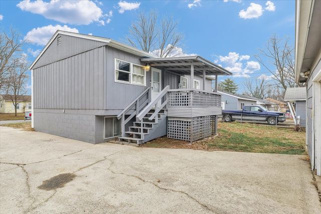 414 S Dodson Drive, Urbana, IL 61802