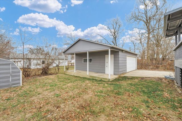 414 S Dodson Drive, Urbana, IL 61802