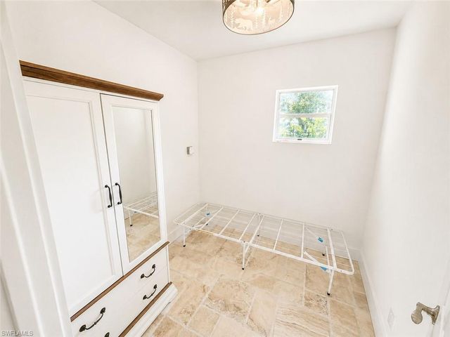 209 Kingston DR, Fort Myers, FL 33905