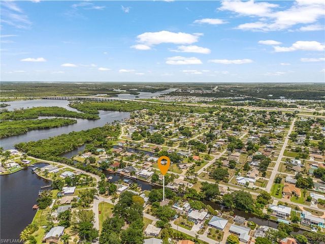 209 Kingston DR, Fort Myers, FL 33905