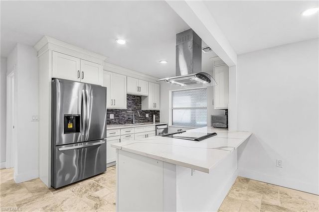 209 Kingston DR, Fort Myers, FL 33905