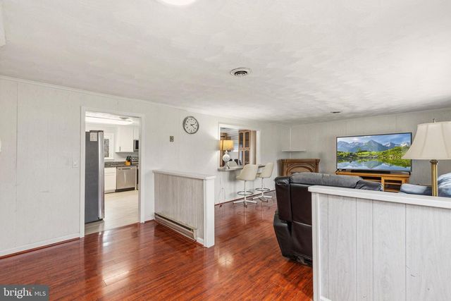 641 HOLLY VISTA DR, Colonial Beach, VA 22443