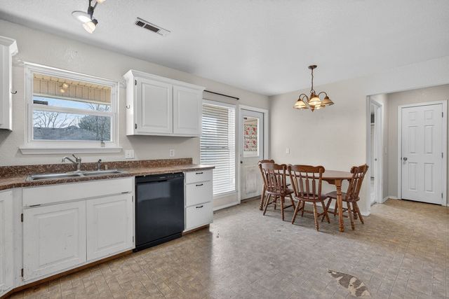 2842 Colton Cove, Fayetteville, AR 72701