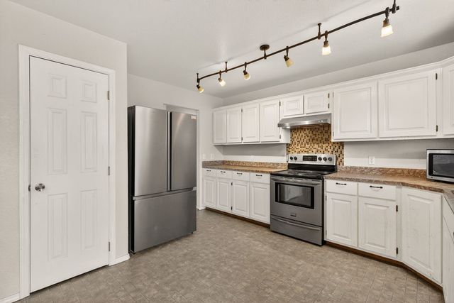 2842 Colton Cove, Fayetteville, AR 72701