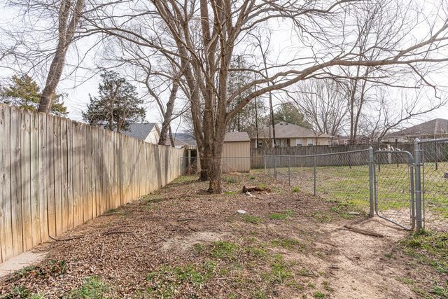 2842 Colton Cove, Fayetteville, AR 72701