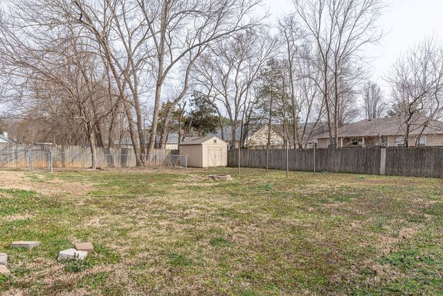 2842 Colton Cove, Fayetteville, AR 72701