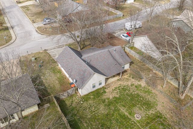 2842 Colton Cove, Fayetteville, AR 72701