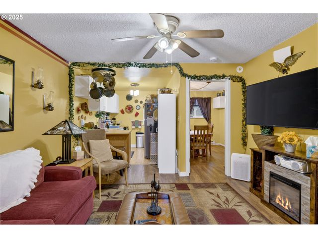 428 N ALBERTA St, Portland, OR 97217