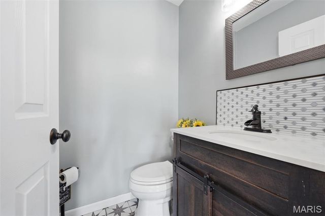13473 Coliseum Drive, Chesterfield, MO 63017