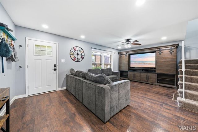 13473 Coliseum Drive, Chesterfield, MO 63017