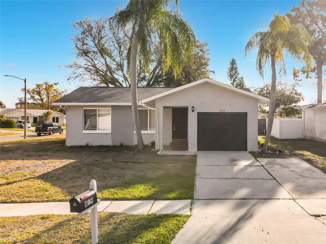 819 HELMSMAN WAY, Palm Harbor, FL 34685