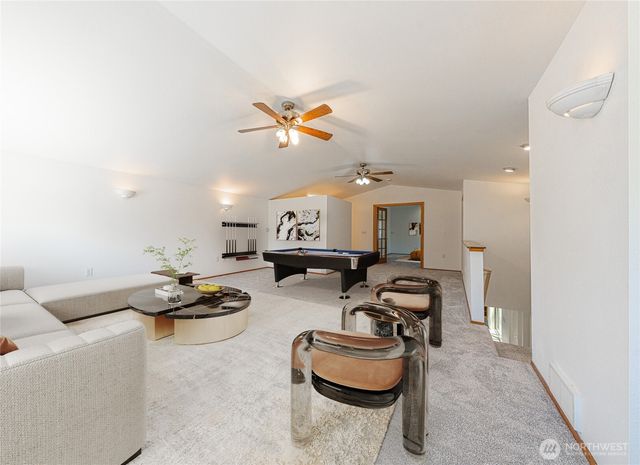 2011 E 70th Street, Tacoma, WA 98404