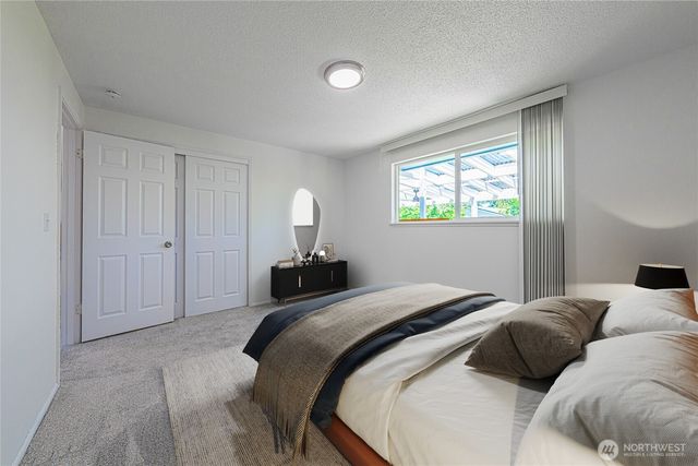 2011 E 70th Street, Tacoma, WA 98404