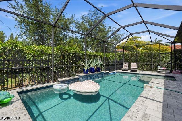 16329 Aberdeen WAY, Naples, FL 34110