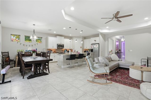 16329 Aberdeen WAY, Naples, FL 34110