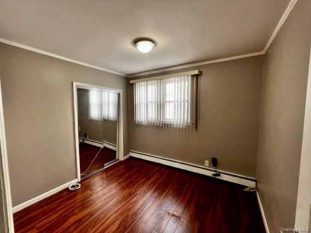 180 Elmwood Street, Valley Stream, NY 11581