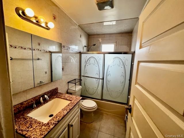 180 Elmwood Street, Valley Stream, NY 11581