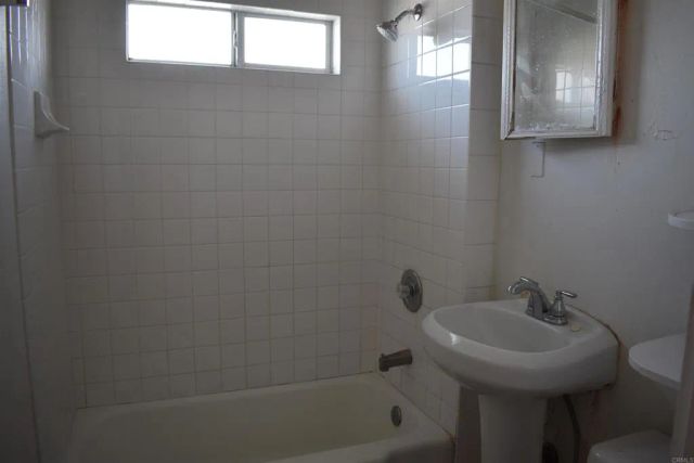 1619 Grove Street, National City, CA 91950