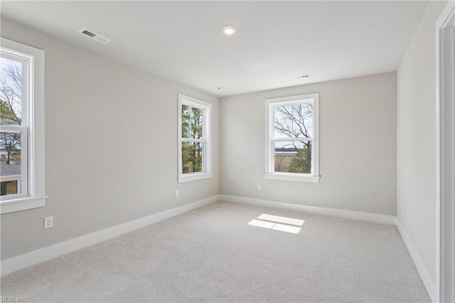 128 Robert Bruce RD, Poquoson, VA 23662