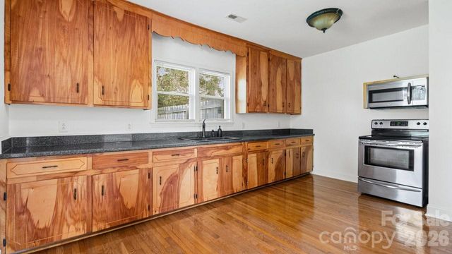 109 Globe Street, Mount Holly, NC 28120