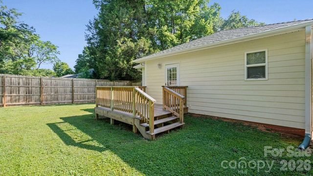 109 Globe Street, Mount Holly, NC 28120
