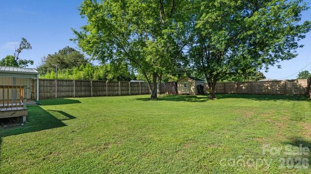 109 Globe Street, Mount Holly, NC 28120