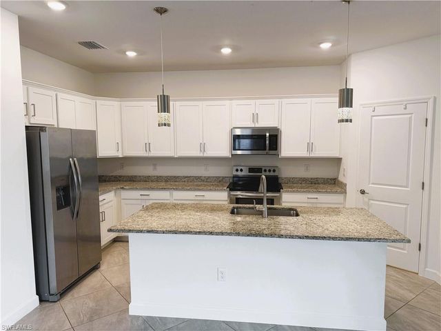 13856 Pine Lodge LN, Fort Myers, FL 33913