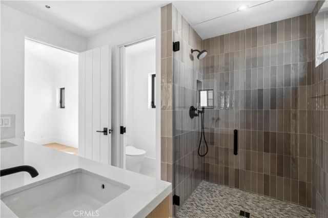 700 Iris, Corona Del Mar, CA 92625